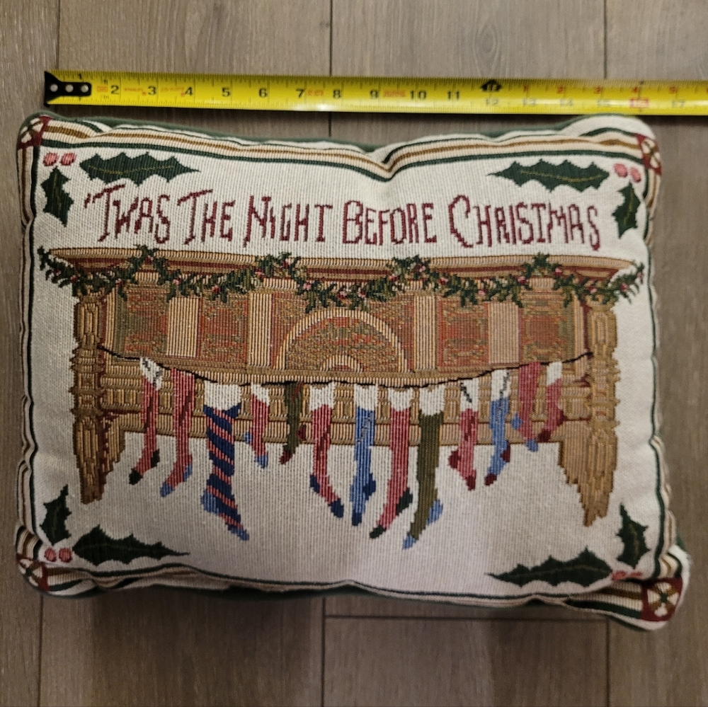 Christmas acent pillow - Picture 2 of 4